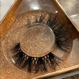 Luxe lashes